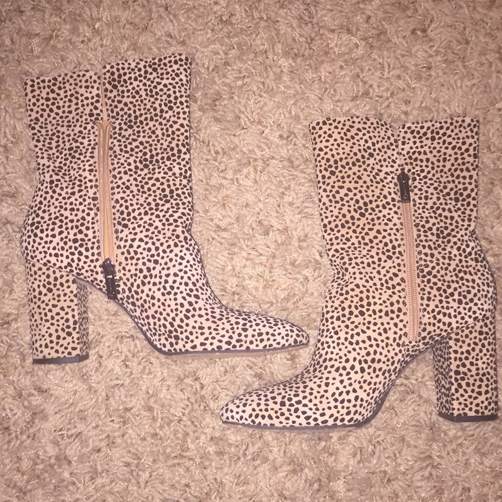 Jessica Simpson - Kaelin Block Heel Booties